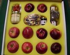 Apple and Sweets Plus Gift Box